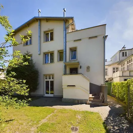 Daire Baltica With Parking & Patio In By Renters